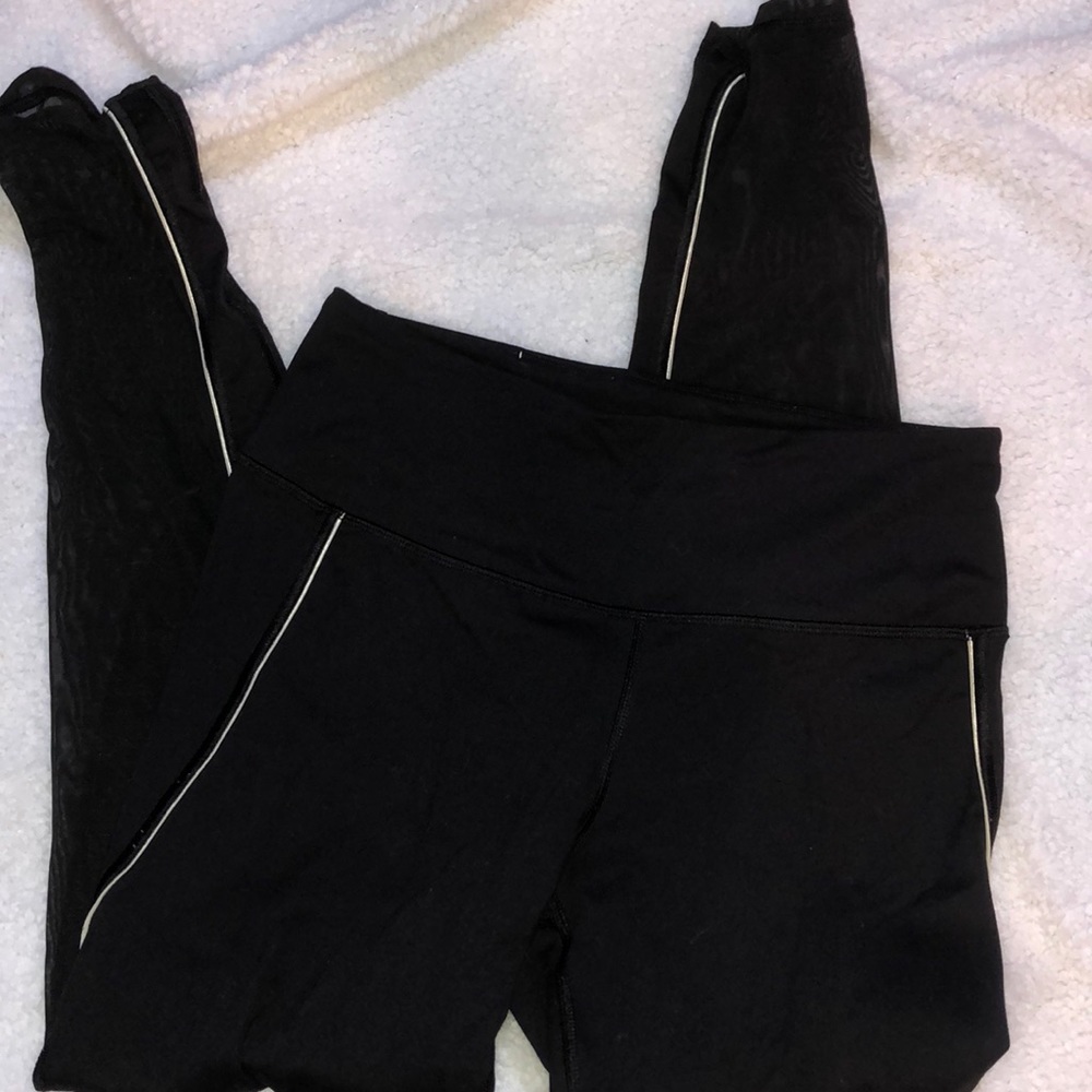 Victoria’s Secret leggings
